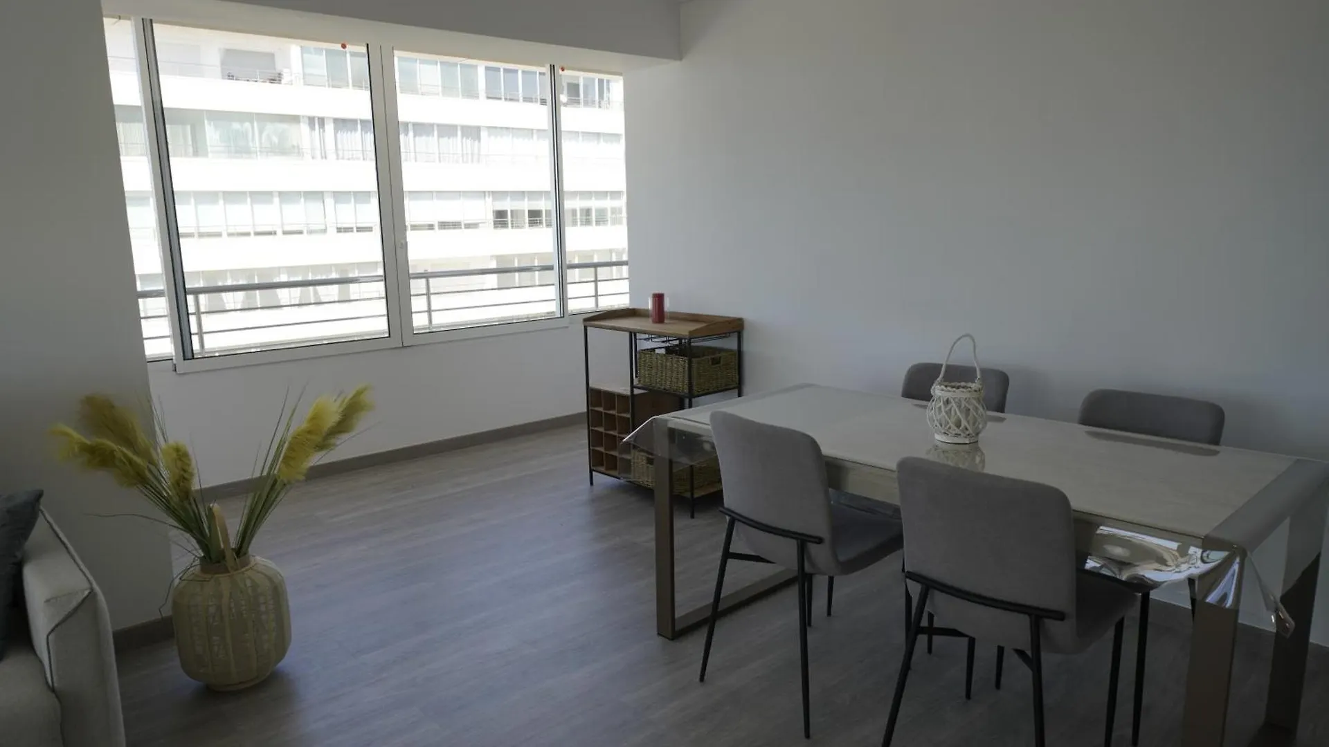 Apartamento Frente Al Mar Con Una Amplia Terraza Y Vistas A La Bahia Apartment Roses