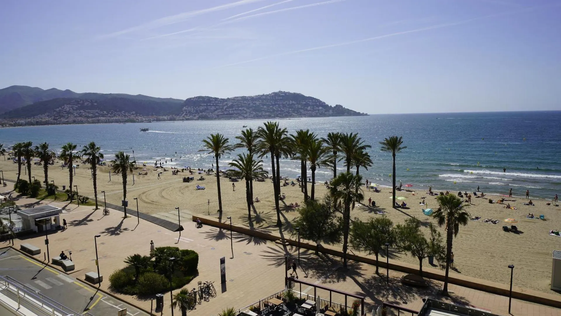 Apartamento Frente Al Mar Con Una Amplia Terraza Y Vistas A La Bahia Apartment Roses
