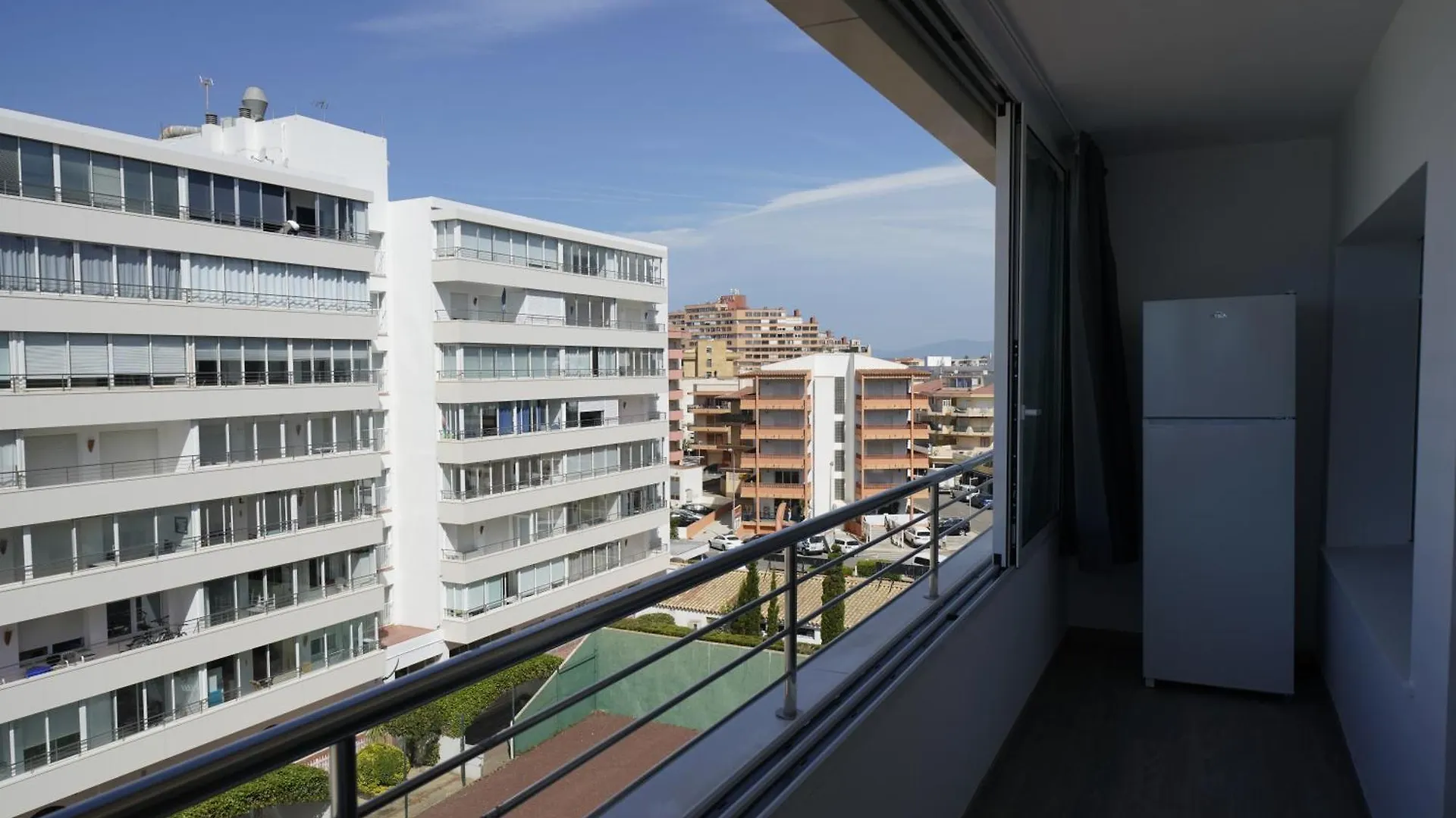 Apartamento Frente Al Mar Con Una Amplia Terraza Y Vistas A La Bahia Apartment Roses